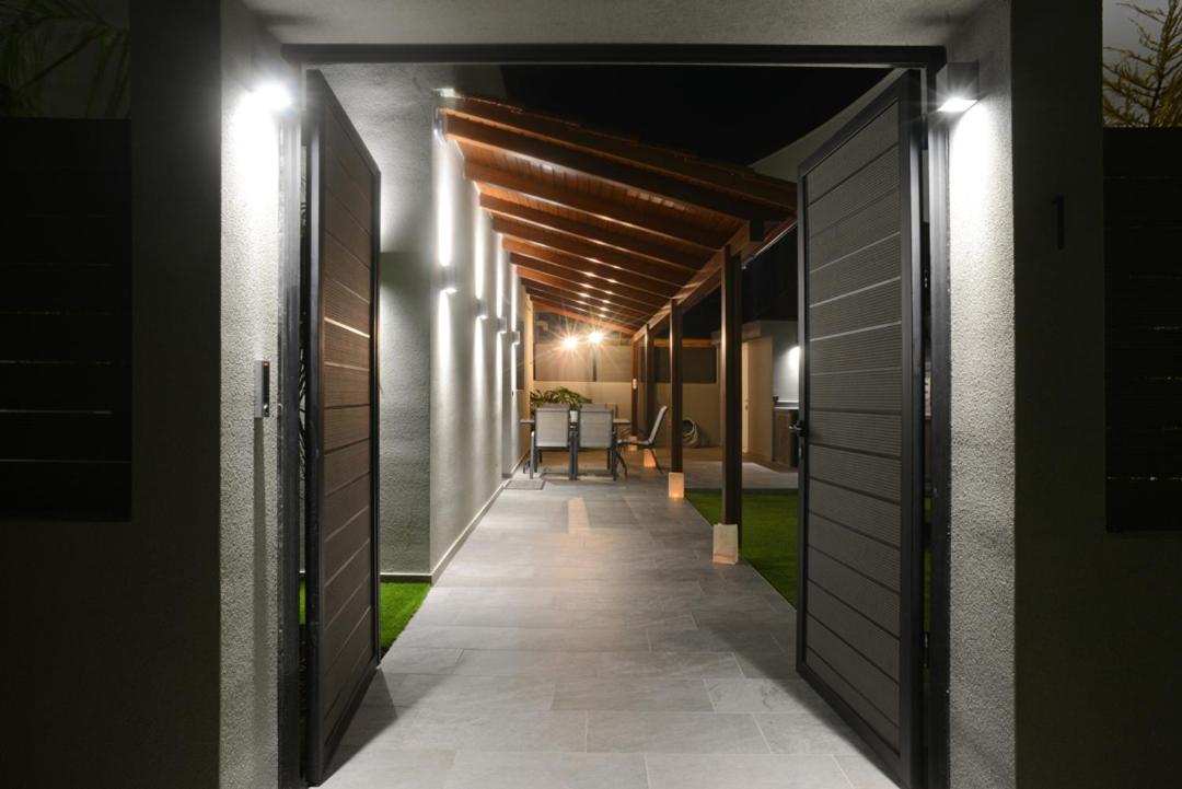 Damona 2Br Luxury Home With Garden - Κοντά Στο Κέντρο イラクリオン エクステリア 写真