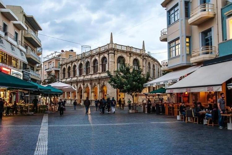 Damona 2Br Luxury Home With Garden - Κοντά Στο Κέντρο イラクリオン エクステリア 写真