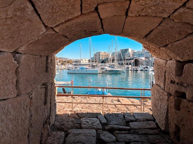 Damona 2Br Luxury Home With Garden - Κοντά Στο Κέντρο イラクリオン エクステリア 写真